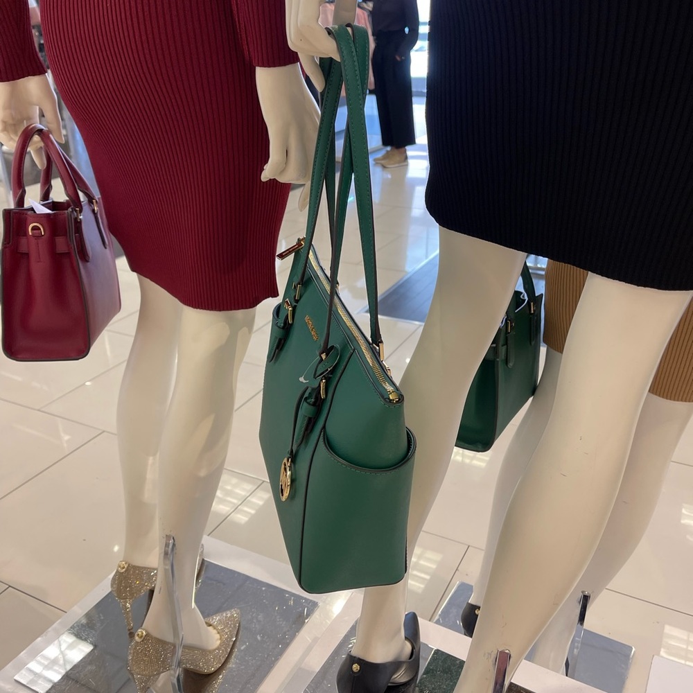MICHAEL KORS CHARLOTTE LARGE TOP ZIP TOTE PALMETTO GREEN COLOR
NWT - Picture 7 of 16